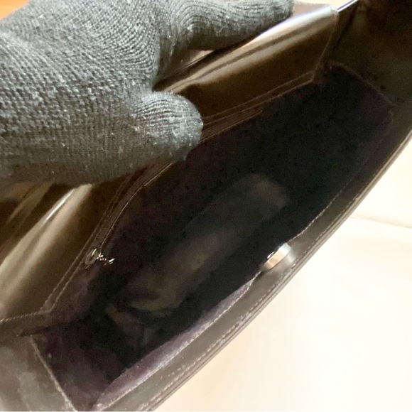 Gucci Black Shoulder Bag - Picture 10 of 10